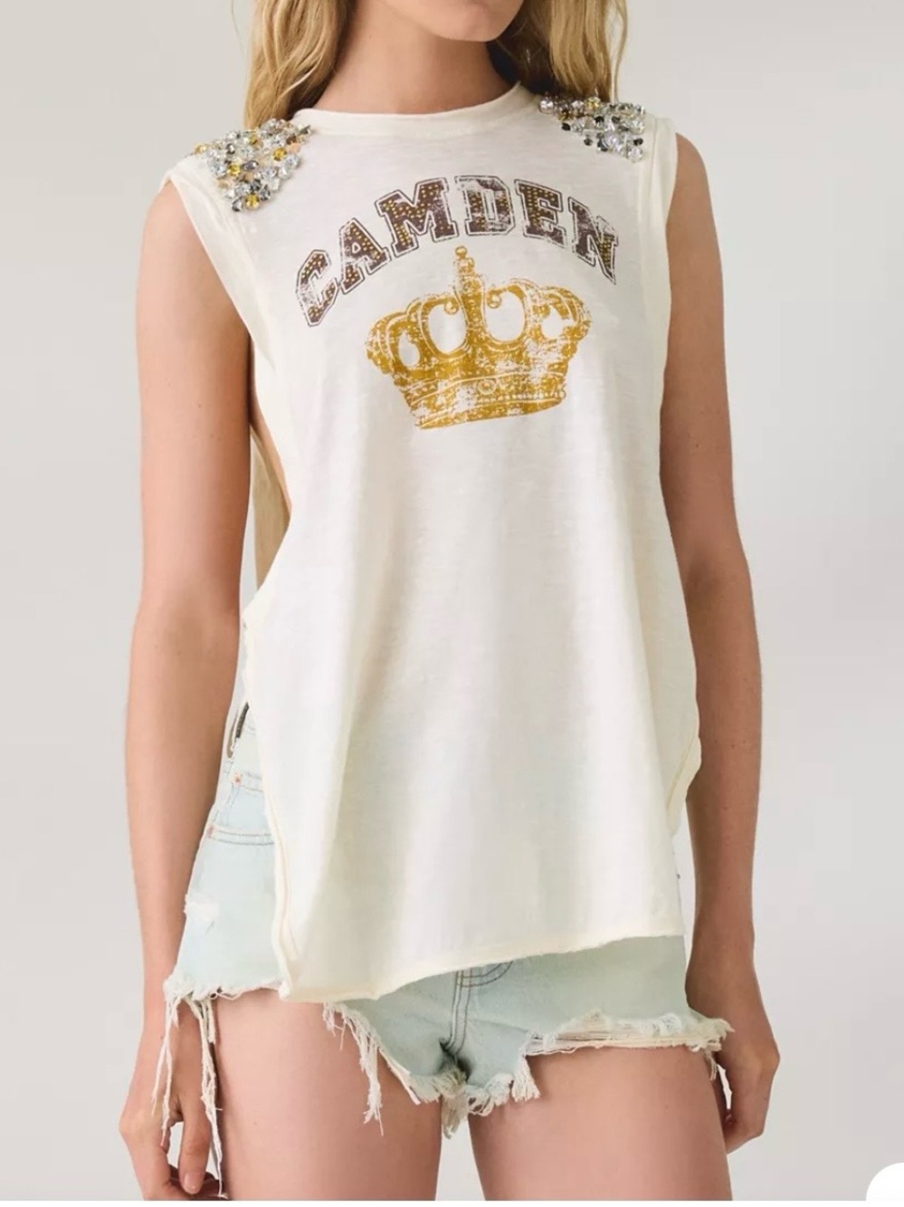 👑NWT BDG Desert Angel Embellished Graphic Side-Split Muscle Tee